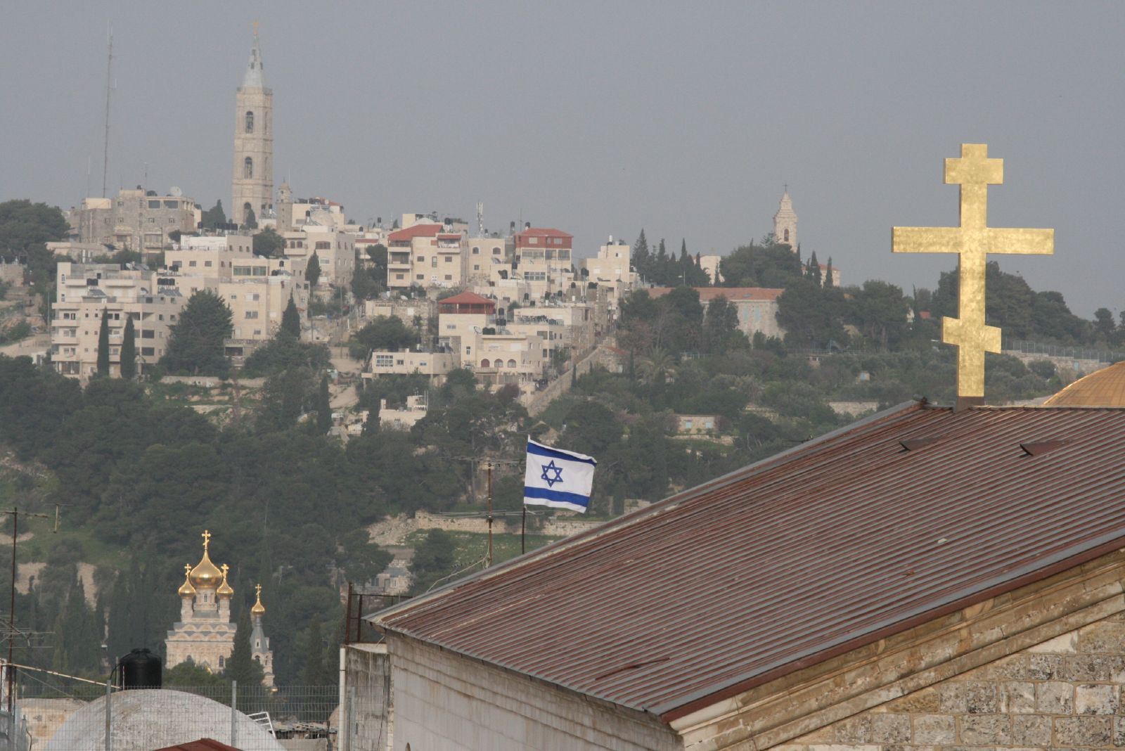 Крыша русского Александровского подворья в Старом городе Иерусалима.
Marcel Masferrer Pascual / flickr.com / wikimedia.org