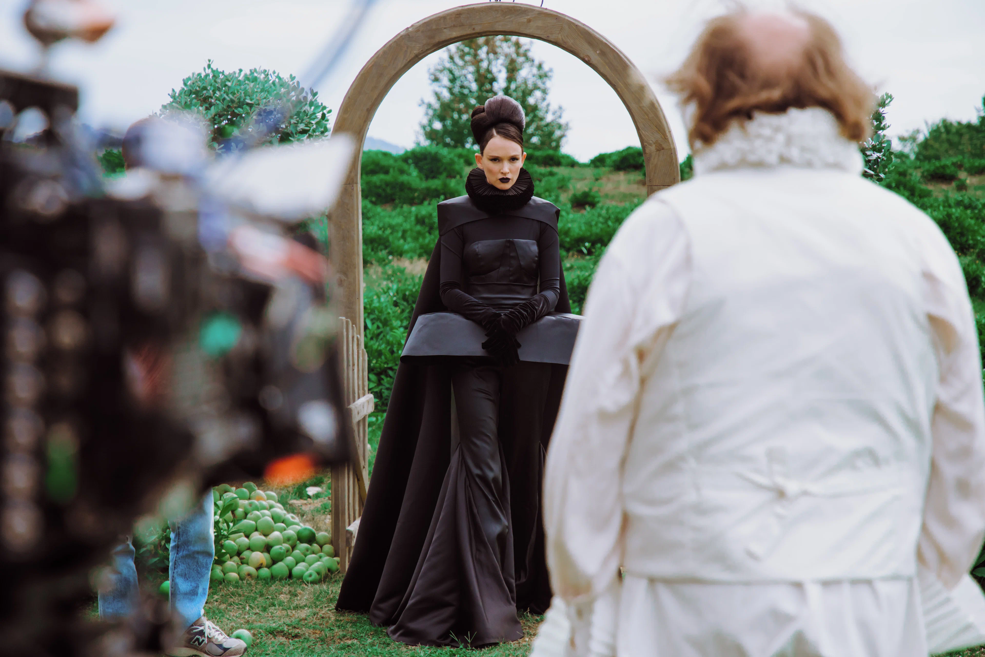 Фото со съёмок фильма «Алиса в Стране Чудес»
kinopoisk.ru    