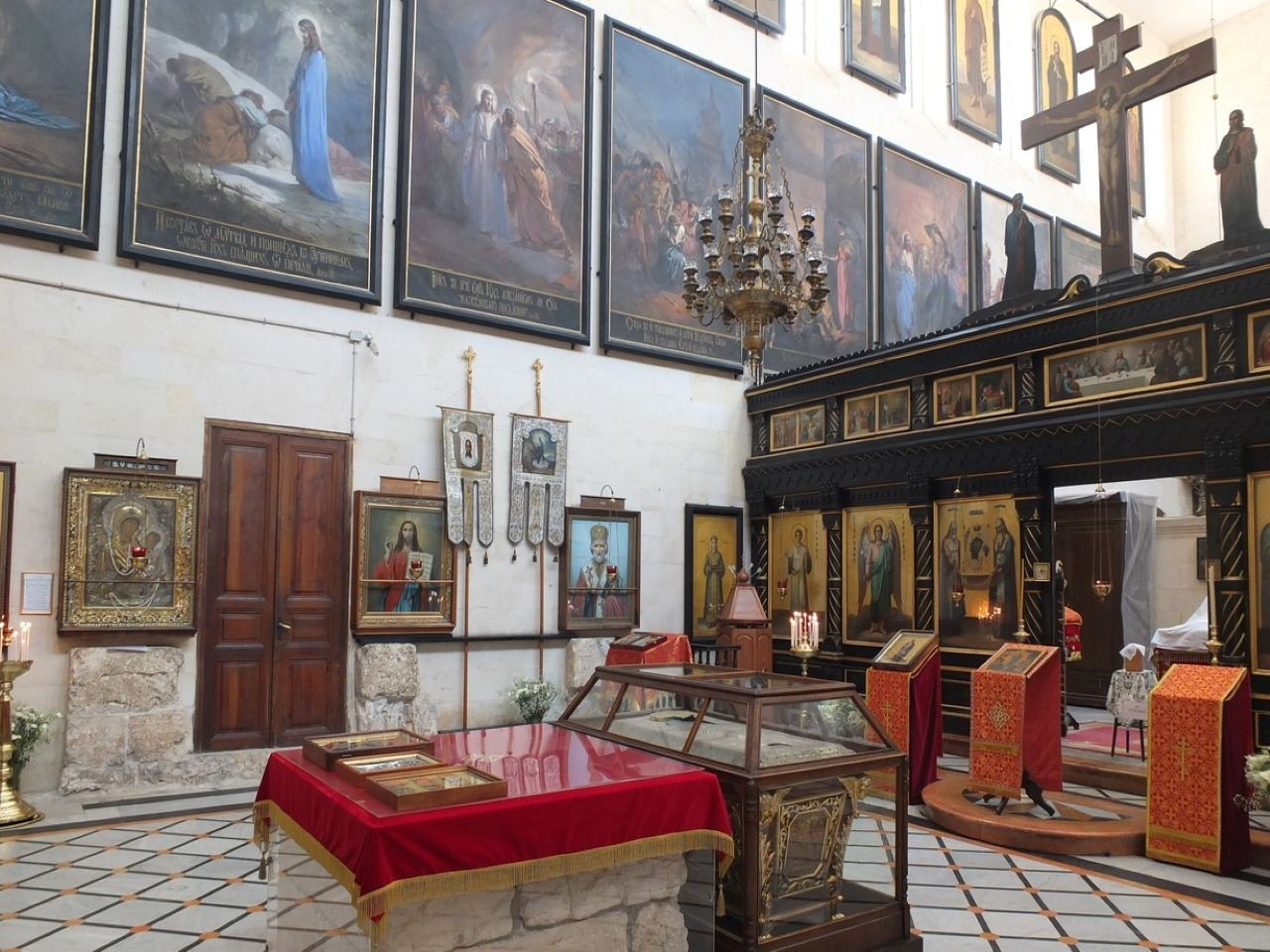 Александровское подворье в Иерусалиме
naafone.ru  