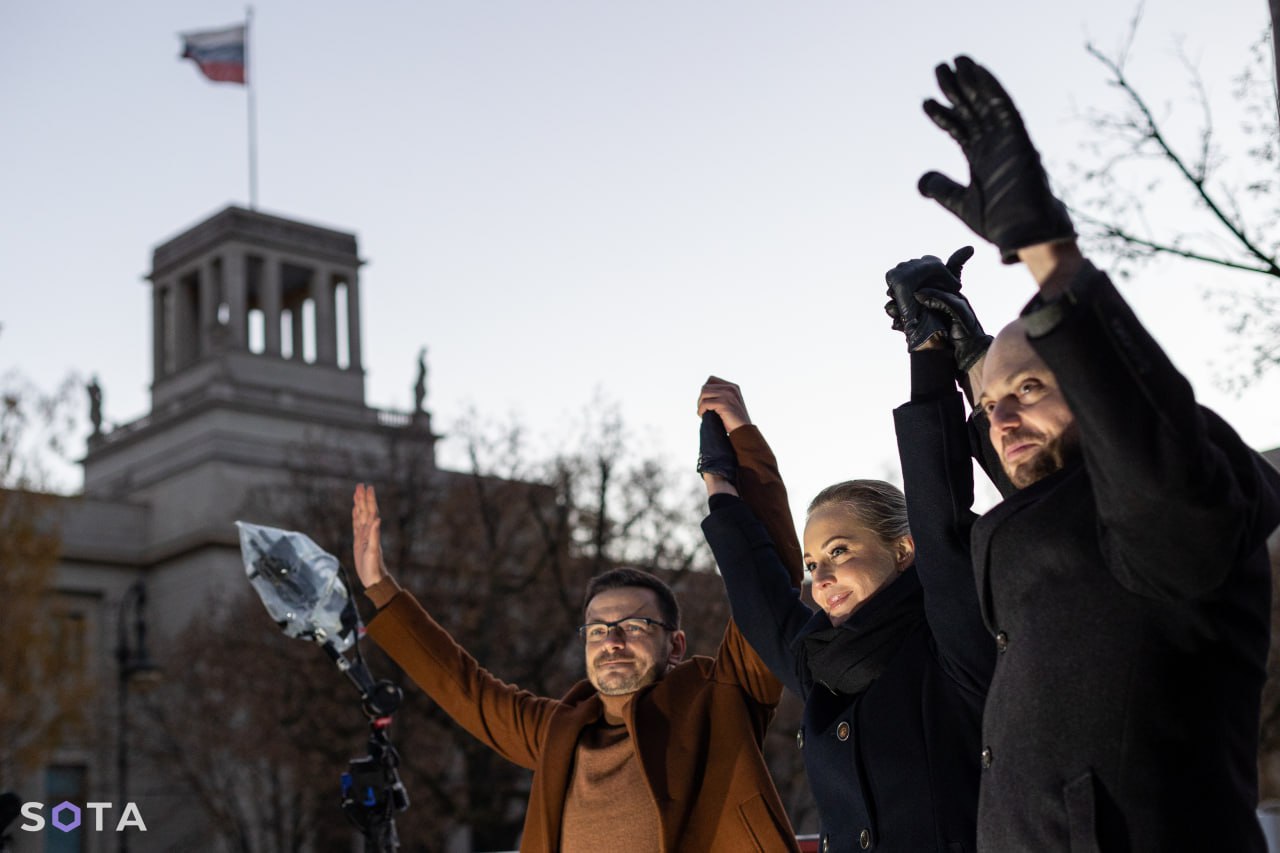 Обложка статьи Навальная, Яшин и Кара-Мурза выступят в Европарламенте в роли «ведущих представителей российской оппозиции»