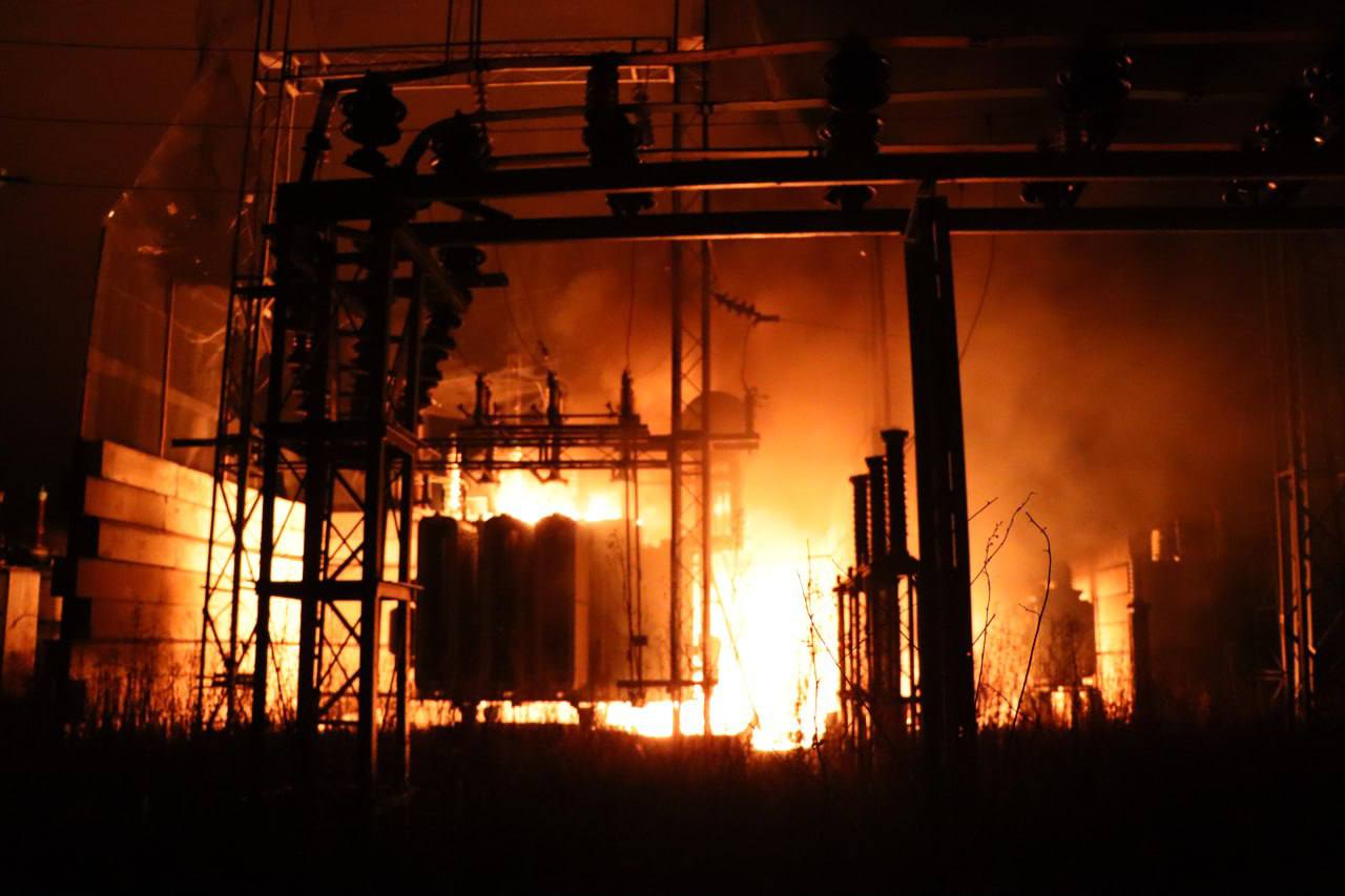 Пожар на электроподстанции. Фото: Александр Хинштейн