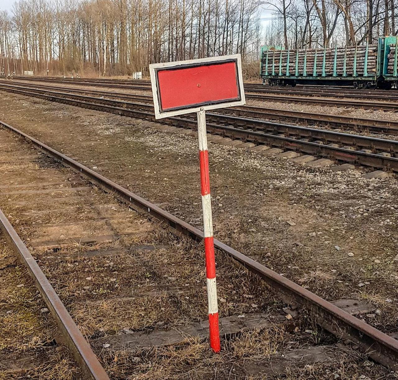 Обложка статьи В Крыму закрыли для пассажиров железнодорожную станцию Джанкой